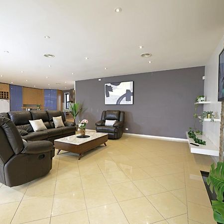 Luxury 7Brm Entire House Lakeview Blackswans Wifi Bbq Resort Point Cook Eksteriør bilde
