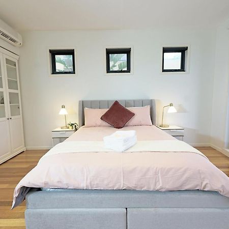 Luxury 7Brm Entire House Lakeview Blackswans Wifi Bbq Resort Point Cook Eksteriør bilde