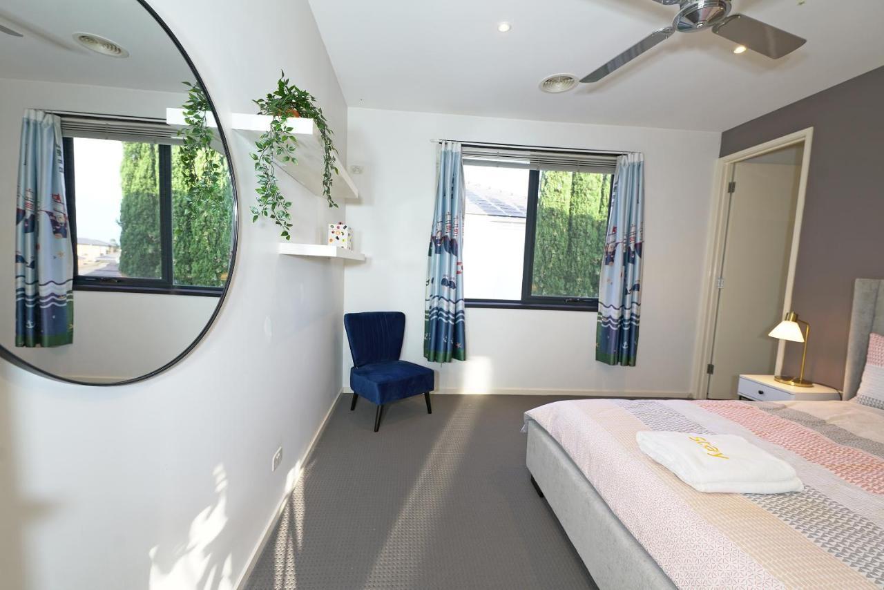 Luxury 7Brm Entire House Lakeview Blackswans Wifi Bbq Resort Point Cook Eksteriør bilde