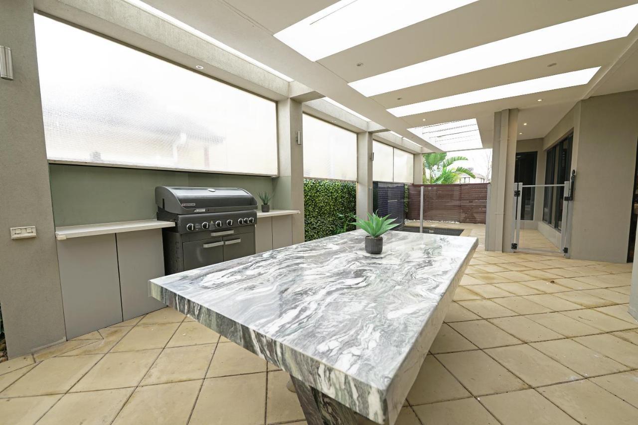 Luxury 7Brm Entire House Lakeview Blackswans Wifi Bbq Resort Point Cook Eksteriør bilde
