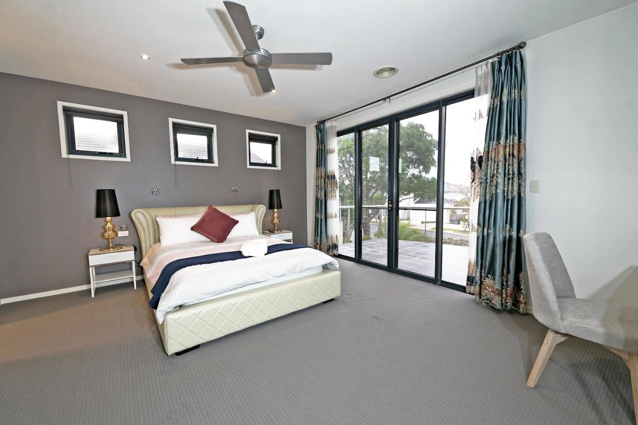 Luxury 7Brm Entire House Lakeview Blackswans Wifi Bbq Resort Point Cook Eksteriør bilde