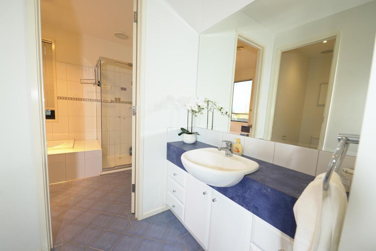 Luxury 7Brm Entire House Lakeview Blackswans Wifi Bbq Resort Point Cook Eksteriør bilde