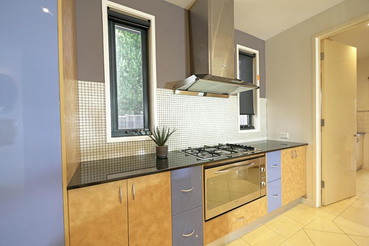 Luxury 7Brm Entire House Lakeview Blackswans Wifi Bbq Resort Point Cook Eksteriør bilde
